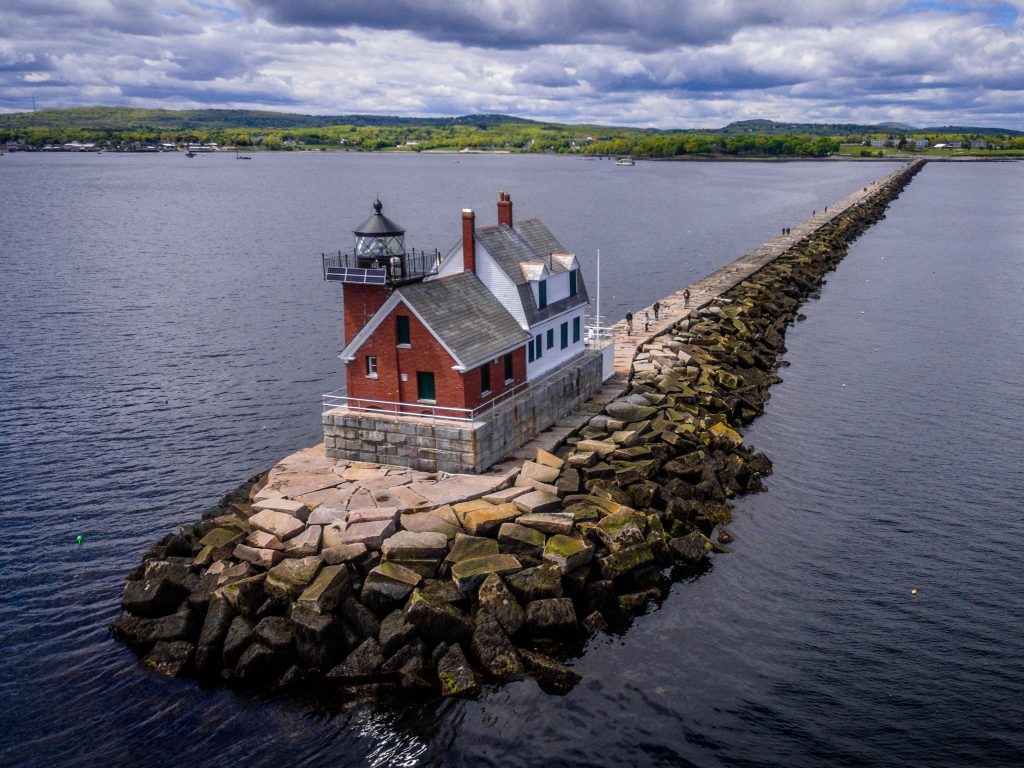 Maine Waterfront homes for sale in Rockland and Vinalhaven